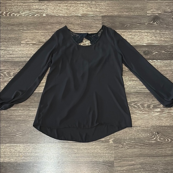 Charming Charlie Elegant Black Women's Top with an Open Back with Lace Size Med - Picture 1 of 7